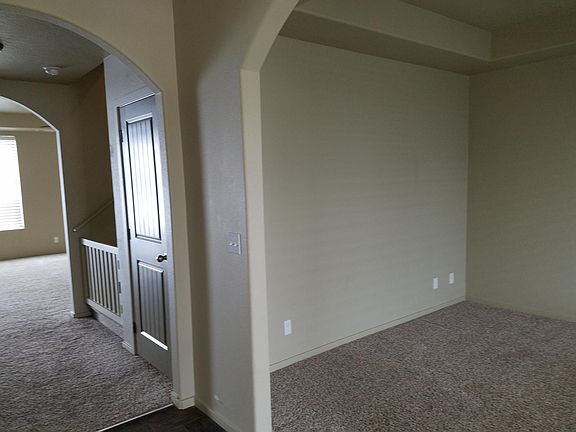 Downstairs office room/ hall