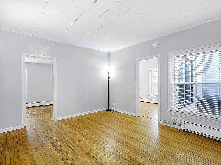3433 Aldrich Ave S — Photo 12
