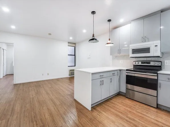 220 48th St APT 1B, Union City, NJ 07087