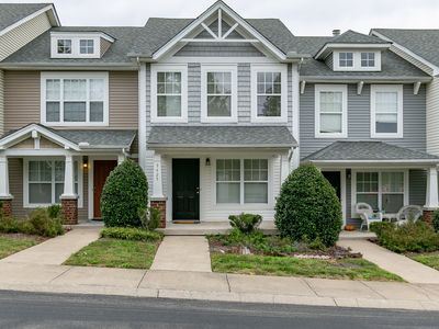 3425 Harpeth Springs Dr, Nashville, TN, 37221