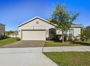 209 Luxmore Rd, Groveland, FL 34736