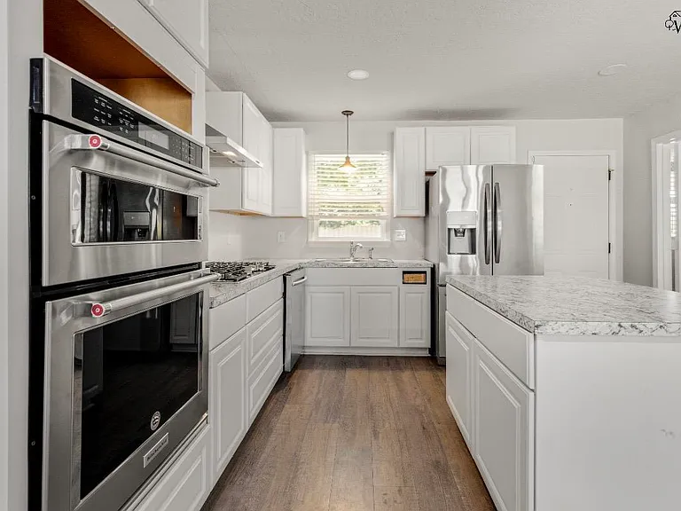 3406 Arthur St — Photo 18