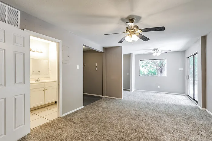 7219 Westport Way — Photo 9