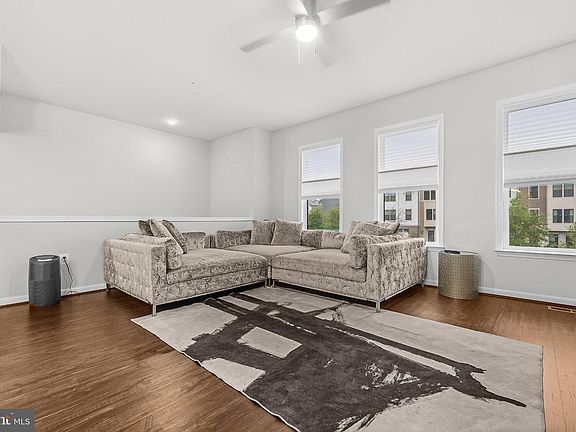 4th image of 3346 Watershed Blvd