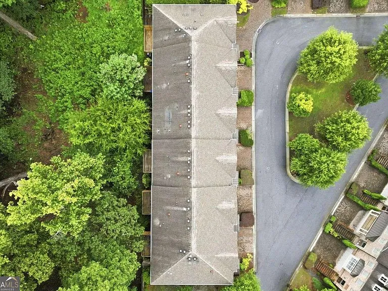 826 Canterbury Overlook — Photo 37