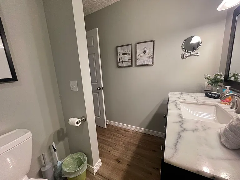 193 Avondale Dr #10 — Photo 16