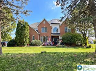 519 Rose Inn Ave, Nazareth, PA 18064