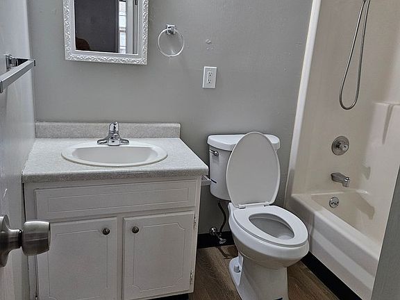 4th image of 18 Sunnyslope Dr #18I