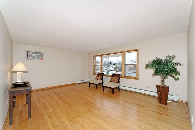 Large livingroom