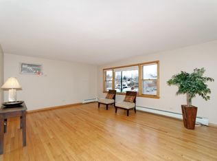 282 N Oaklawn Ave, Elmhurst, IL 60126