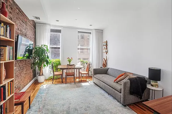 Rented by United American Land | media 10