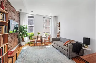 Rented by United American Land