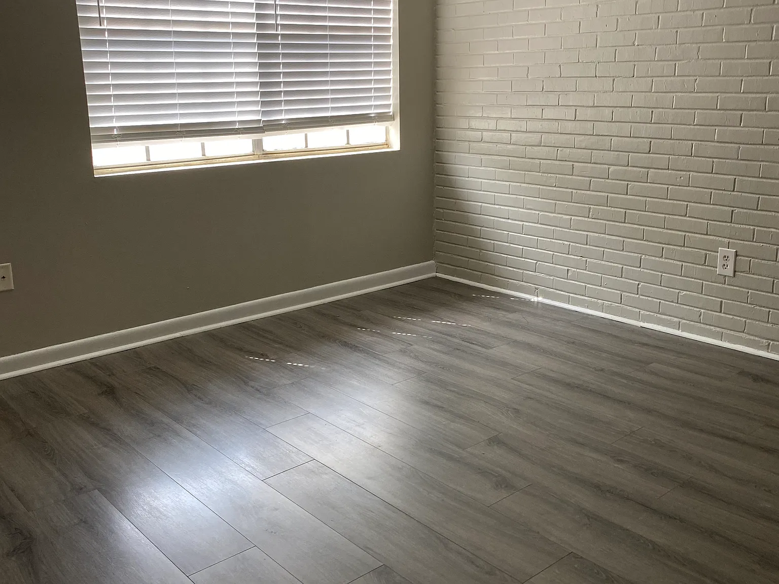 Brixton Place Apartments — Photo 4