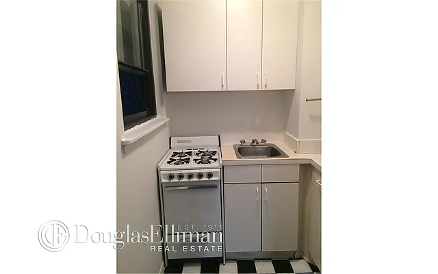 Rented by Douglas Elliman | media 12