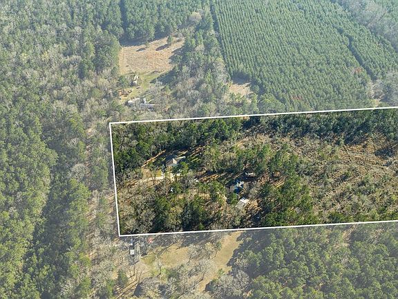 3rd image of 450 Sherman Rd