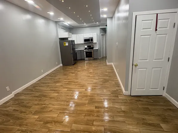 2637 E Clearfield St, Philadelphia, PA 19134