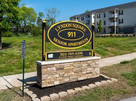 Lyndon Square