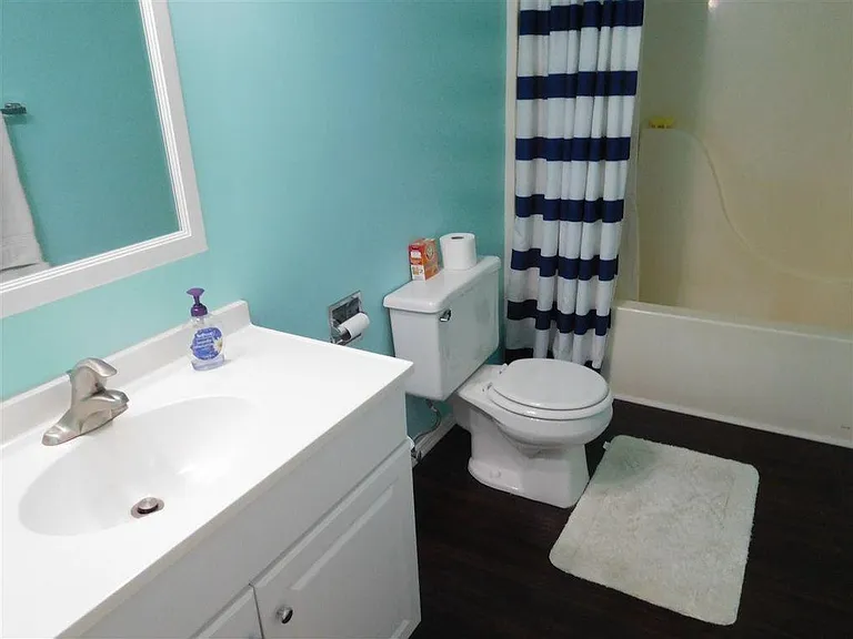 526 W Northlane Dr — Photo 8