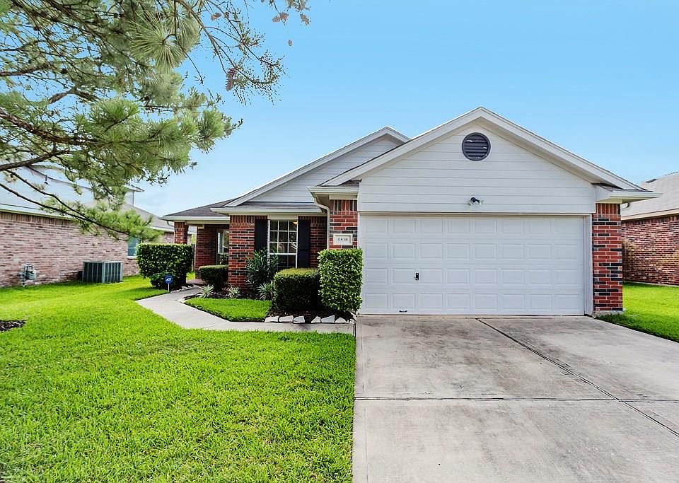 1st image of 6818 Enchanted Crest Dr