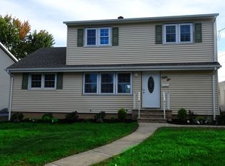 56 Saint James Pl, Clifton, NJ 07013