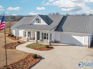 1978 Cedar Bend Rd N, Southside, AL 35907