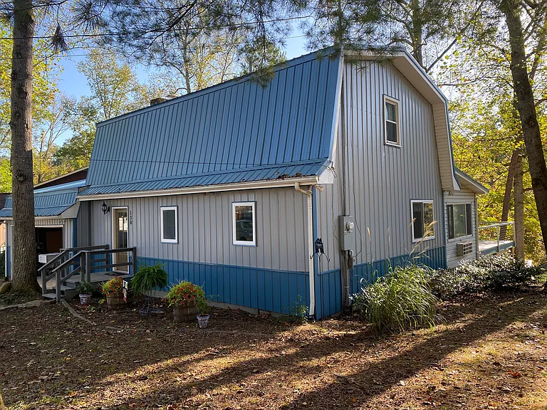 130 Turtle Point Ln — Photo 1
