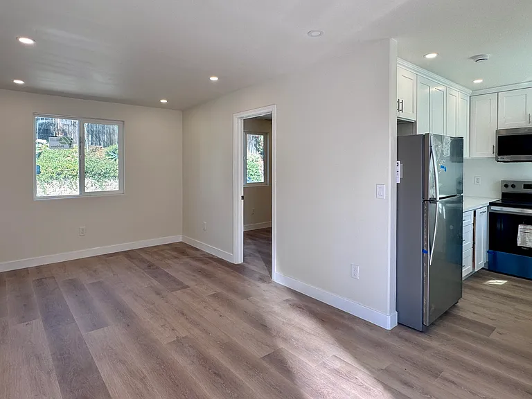 554 Greenbrier Dr #14-15 — Photo 4