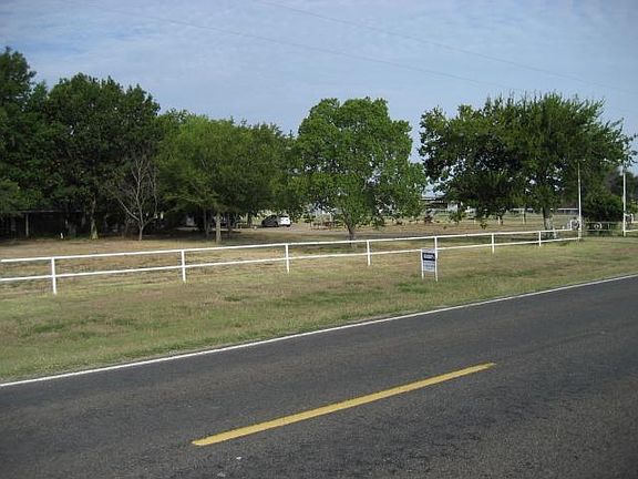 4th image of 13278 Fm Road 1895