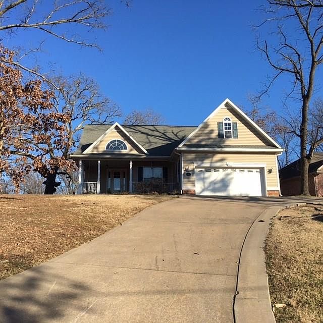 1st image of 17 Cresswell Dr