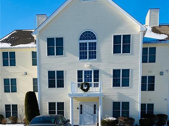 2nd image of 15 Saw Mill Dr #103