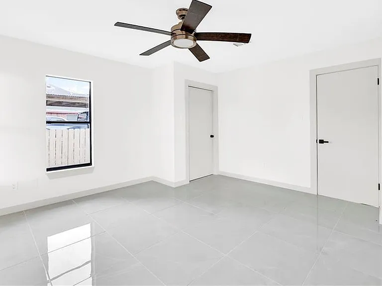 4406 Alejandro St — Photo 14