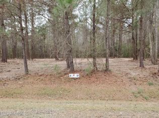 61 Eagle Trace Dr, Blounts Creek, NC 27814