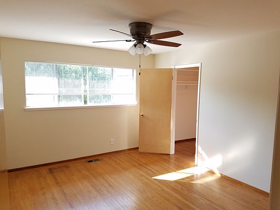 3rd image of 1172 McKinley St