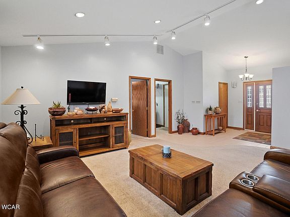 5th image of 5643 Clover Ridge Dr