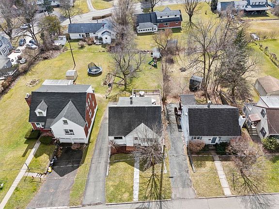4th image of 3652 Hoover Ave