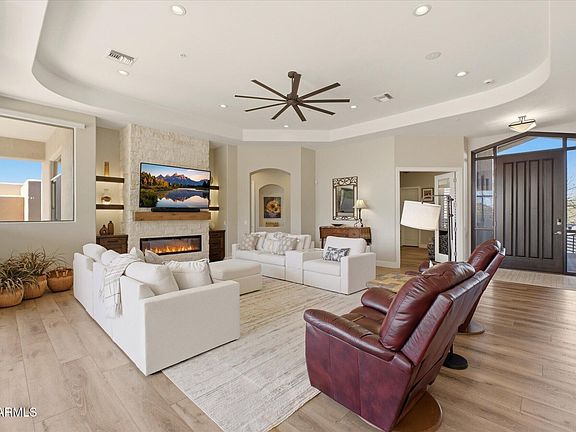 3rd image of 10907 E VIA DONA Road