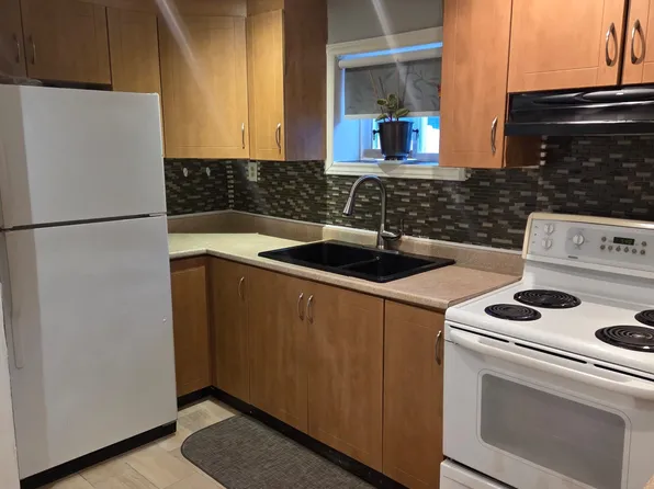 7739 Priory Cres #Basement, Mississauga, ON L4T 3H6