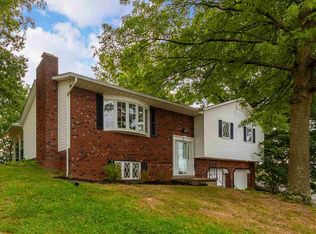 989 Harmony Ln, South Charleston, WV 25303