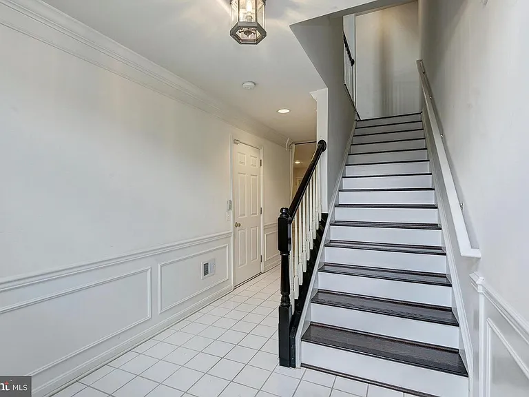 6325 Dunn Ct — Photo 17