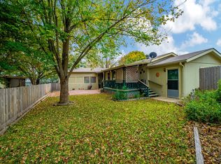 403 Stone Oak St, Ingram, TX 78025