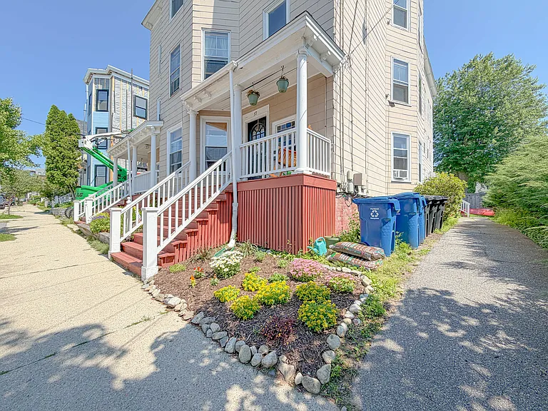 57 Saint Lawrence St #3 — Photo 46