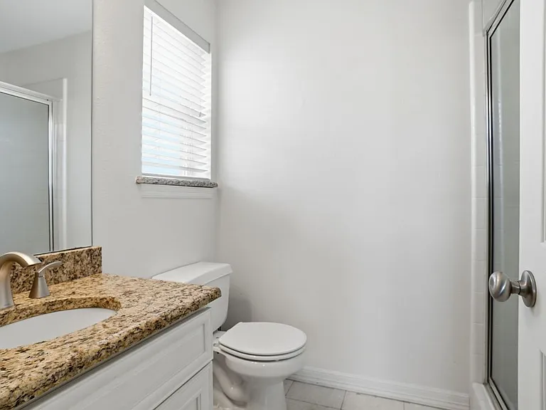 3909 Hogan Manor Dr — Photo 25