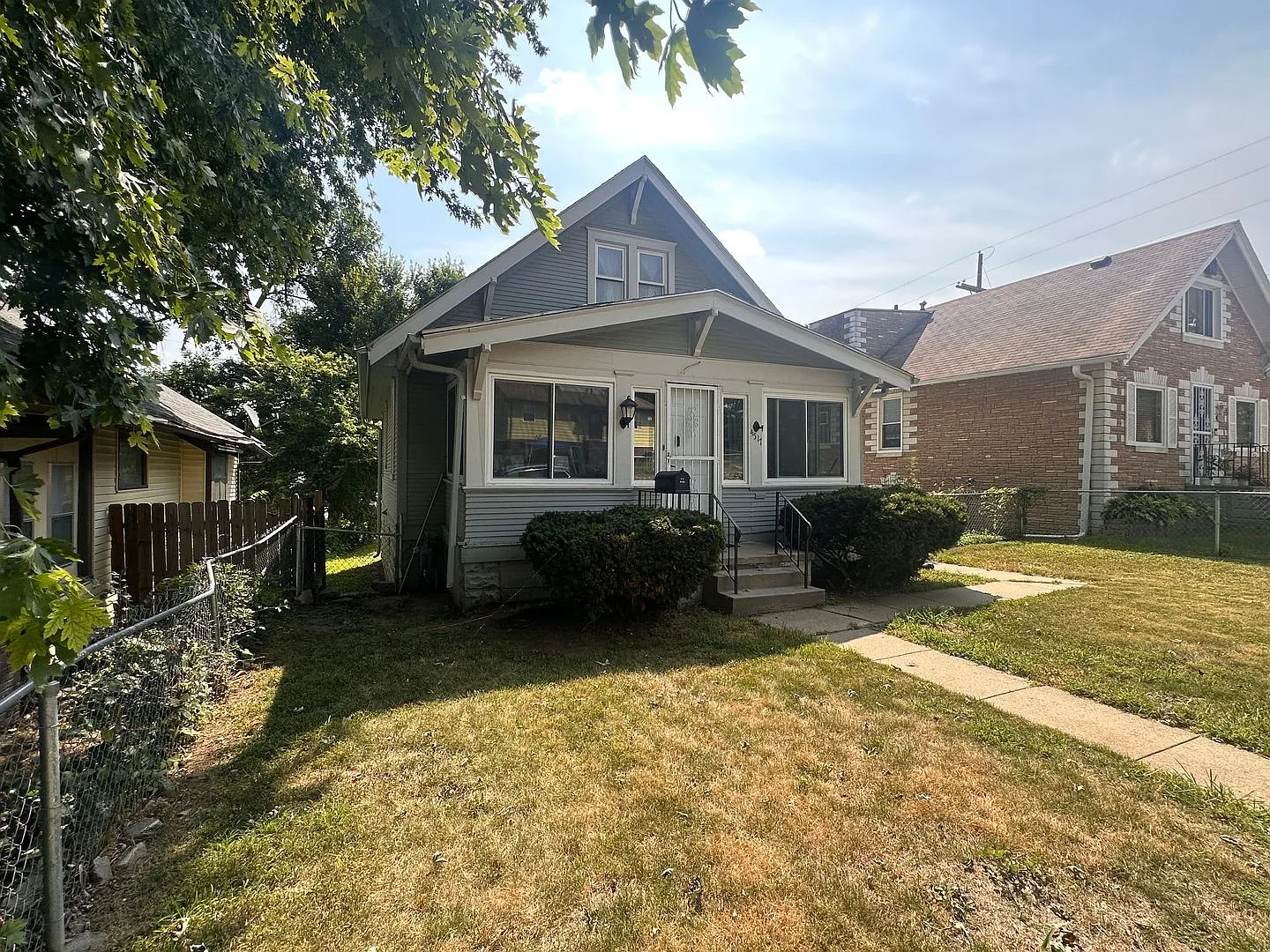 2 Bedroom Home For Rent in Omaha — Photo 3