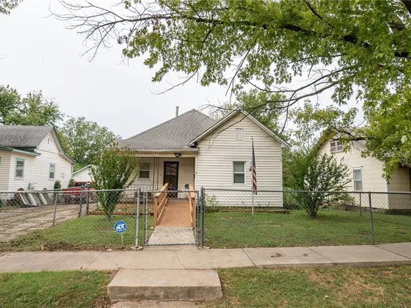 213 S Burns St, Independence, KS 67301