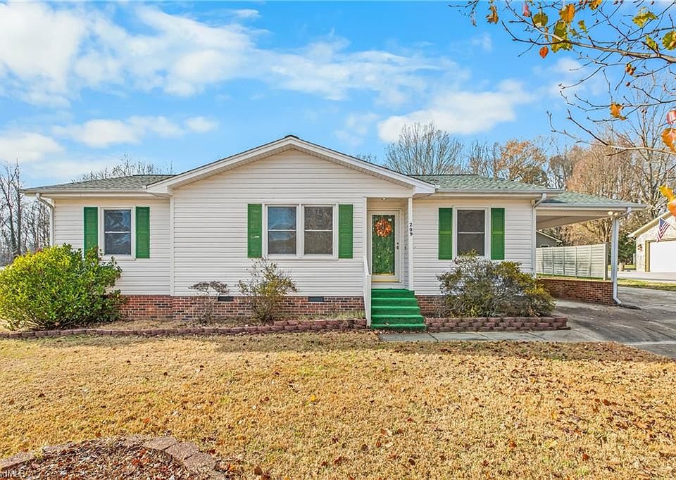 1st image of 209 Rivermeade Dr