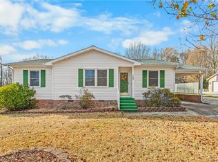 209 Rivermeade Dr, Archdale, NC 27263