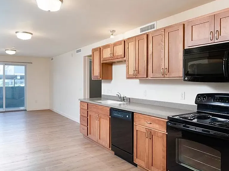 228 S Cottonwood Rd #108 — Photo 4