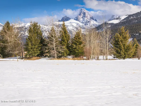 50 Altamont Rd, Alta, WY 83414