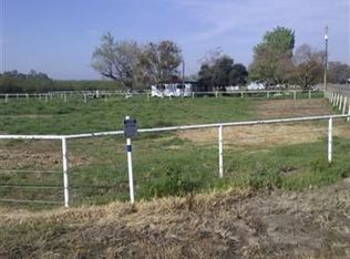 21049 Fremont Ave, Lemoore, CA 93245
