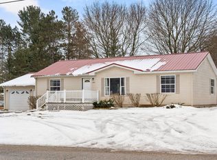285 W Osceola Ave, Reed City, MI 49677